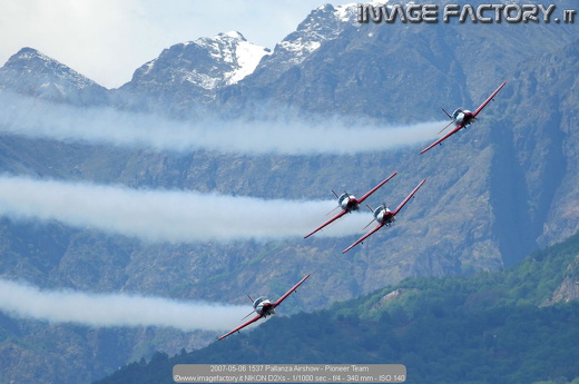 2007-05-06 1537 Pallanza Airshow - Pioneer Team